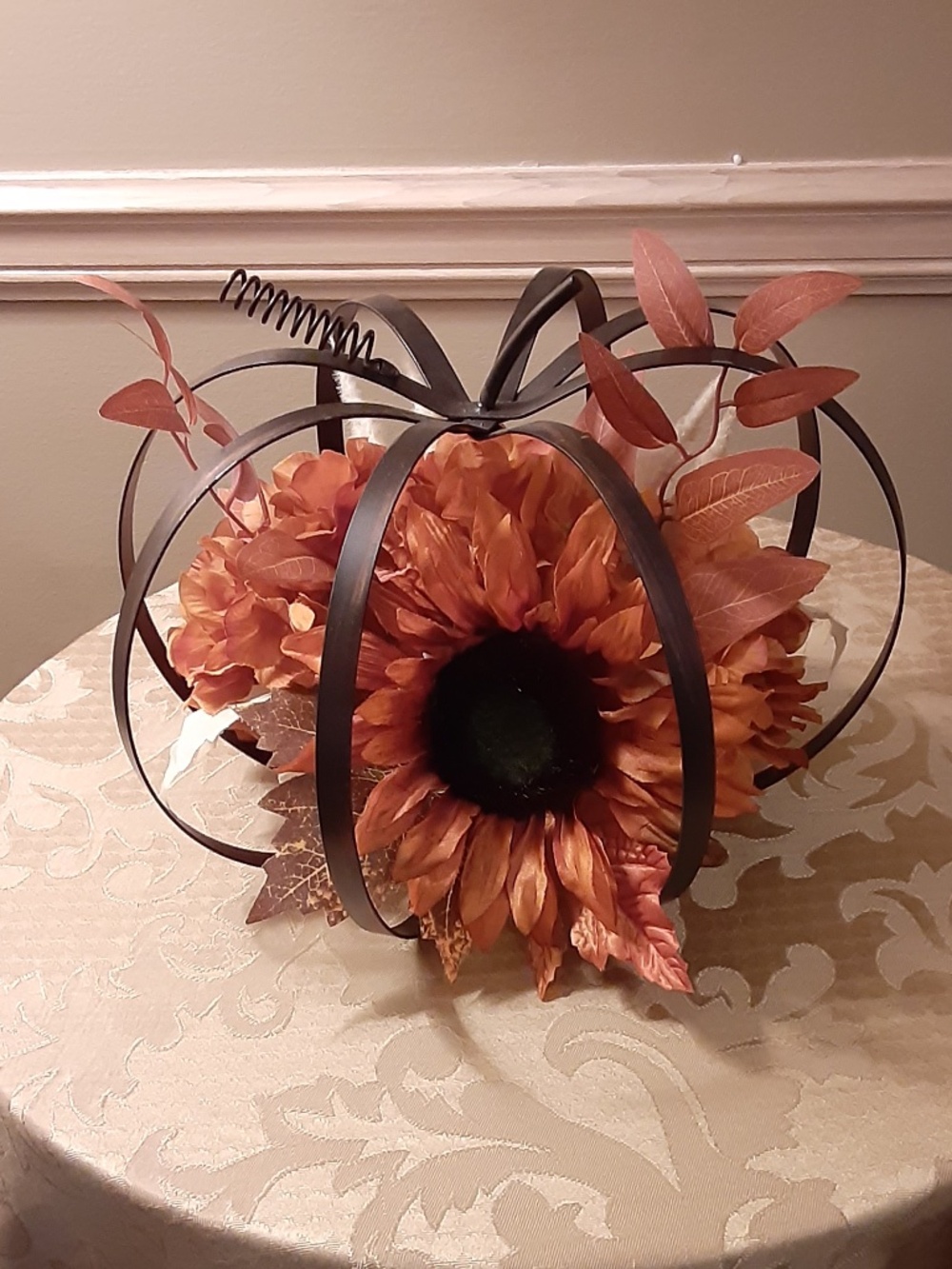 Metal Pumpkin Centerpiece Decor